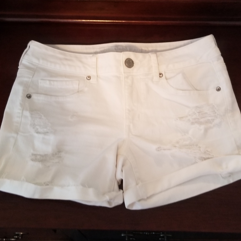 White Destroyed Jean Short
